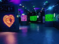 -多彩贵州城极地海洋世界