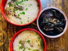 -正宗李家土鸡米线店