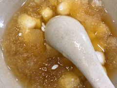 -渝嘴小老弟老火锅(华新村店)