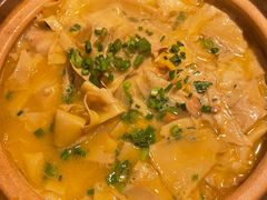 -魏铭鱼头捞饭(晋阳路店)