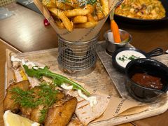 -Mark&Mars Restaurant