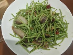 -黄泥岗·地道湖北菜(奥特莱斯店)