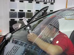 -鲨鱼皮汽车凹陷玻璃修复(静安店)