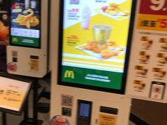 -麦当劳(轻轨曹杨路店)