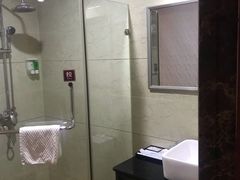 -航廷酒店(深圳宝安机场T3航站楼后瑞地铁站店)