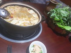 -菌之家·专业纯野生菌火锅·特色炒菌