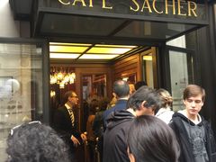 门面-Cafe Sacher(WIEN)