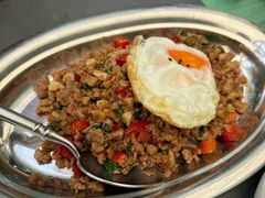 罗勒叶炒猪肉-帕蓝·暹罗料理(大学路店)