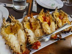 -Chom Cafe and Restaurant
