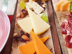 芝士拼盘-BROWNSTONE布朗石西班牙餐厅(富城店)