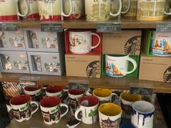 自助调料区-星巴克(浦东机场T2到达店)