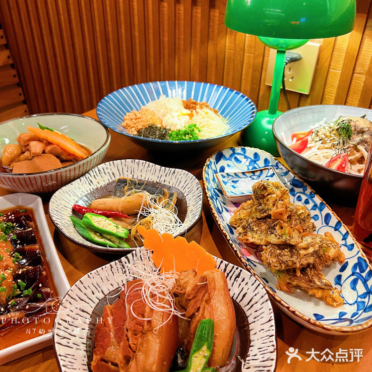 发现食物的99种味道｜今天吃了一大碗冲绳炖肉拌饭