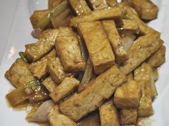 -鲁南仔·滕州炒鸡(经三路店)