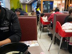 大堂-灵芝妹子海鲜米线(香炉礁山姆店)
