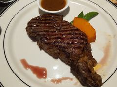 澳洲安格斯草饲西冷牛排200g-食间牛排(湖西路店)