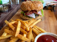 -MARU玛露音乐餐厅(大学路店)