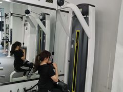 -汗水空间私教健身连锁(SM广场店)