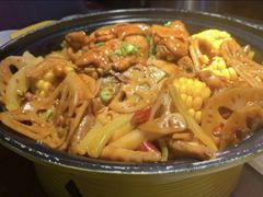 -多嘴超级肉蟹煲(中东店)