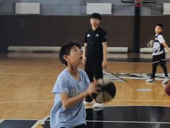 -梦想之巅·青少年篮球·羽毛球·培训中心(西站店)