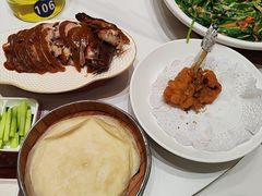 -梅利汴京烤鸭•开封豫菜地标店(东司门店)