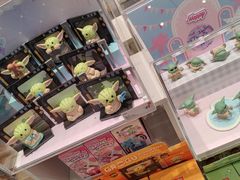 -名创优品(山东青岛华润万象城店)
