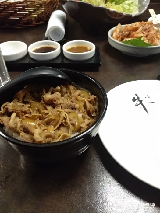 牛道74红花牛火山石烧(百丽广场店)-图片-青岛美食-大众点评网