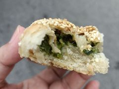 荠菜蟹壳黄-江南蟹壳皇(新民桥店)