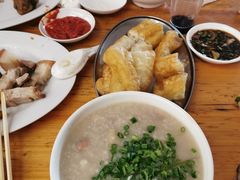 -洲心明记烧肉大粥(总店)