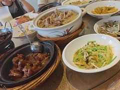 红烧猪尾-翠姐姐农家大院·老底子萧山菜(建设一路店)