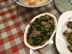 -鲁班小馆(政四街店)