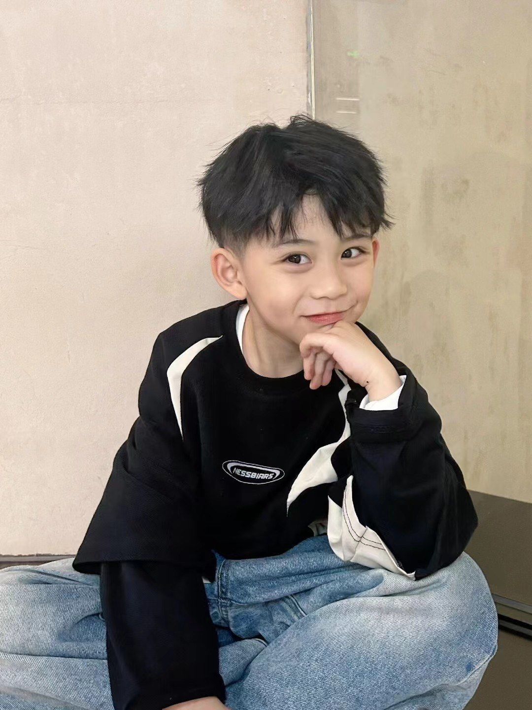 小男孩酷炫造型