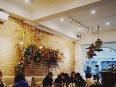 -FLOVIE FLORIST CAFE