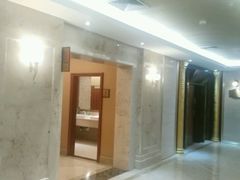 -山明水秀大饭店