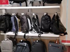 -hotwind热风(丽影广场店)