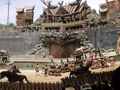 -七彩云南欢乐世界