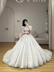 点击看大图 -曼青婚纱礼服馆