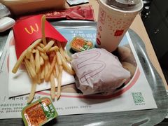 -麦当劳(轻轨曹杨路店)