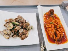 -侬佳蒸菜馆(听潮店)