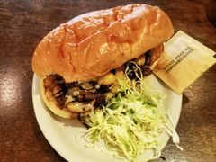 芝士蘑菇烤牛肉三明治-Al Salam莫的三明治