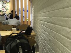 大堂-吉祥馄饨(虹桥火车站店)