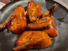 脆炸乳鸽-荣小馆(安达仕店)