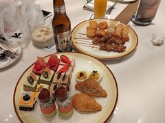-深圳国际会展中心希尔顿酒店(前海华发冰雪世界店)