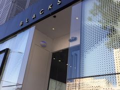 门面-BLACKSWAN黑天鹅(环球店)