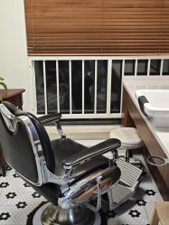 -理昂男士理发店 Barber shop
