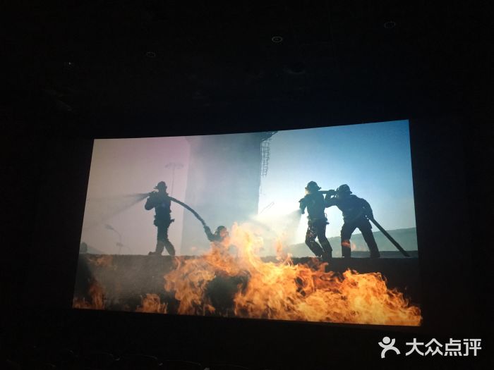 UL城市影院(中亭街店)图片