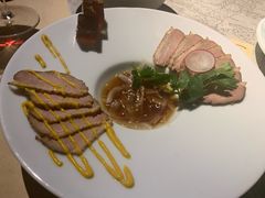 -穹六人间 people 6(岳阳路店)