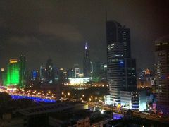 19楼看出去的夜景-新黄浦酒店公寓