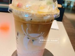 -瑞幸咖啡(1+1大厦店)