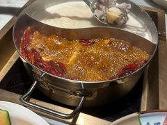 -尚尚仙·酸汤猪手·猪肚鸡火锅(华联万柳购物中心店)