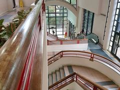 -香港大学